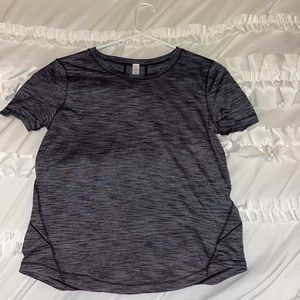 LULULEMON workout t-shirt running short sleeve shirt